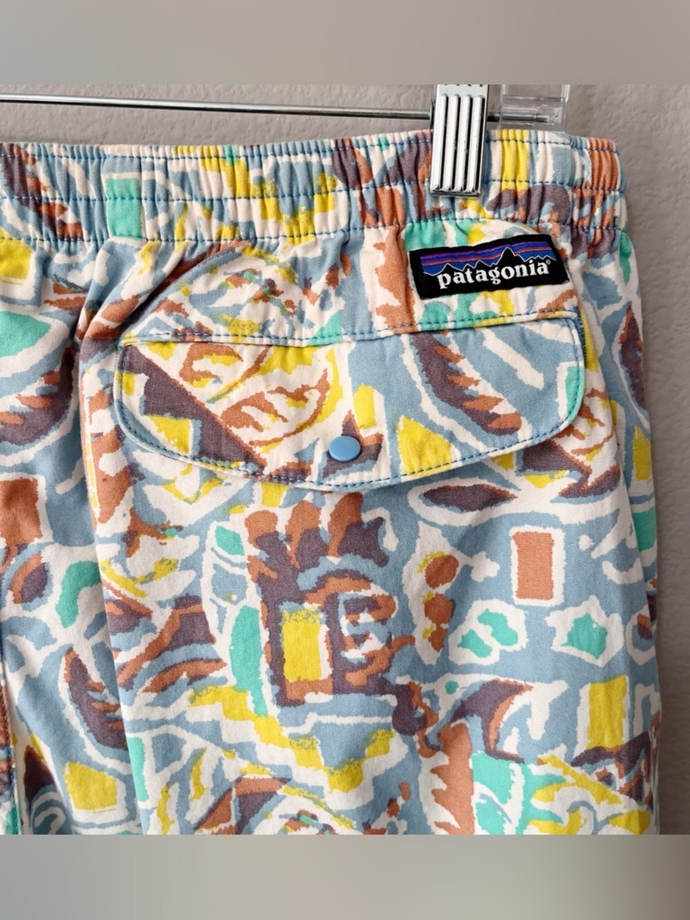 Patagonia NWOT Funhoggers Printed Pants Thriving Planet Blue Size Large Outdoor - Picture 9 of 14